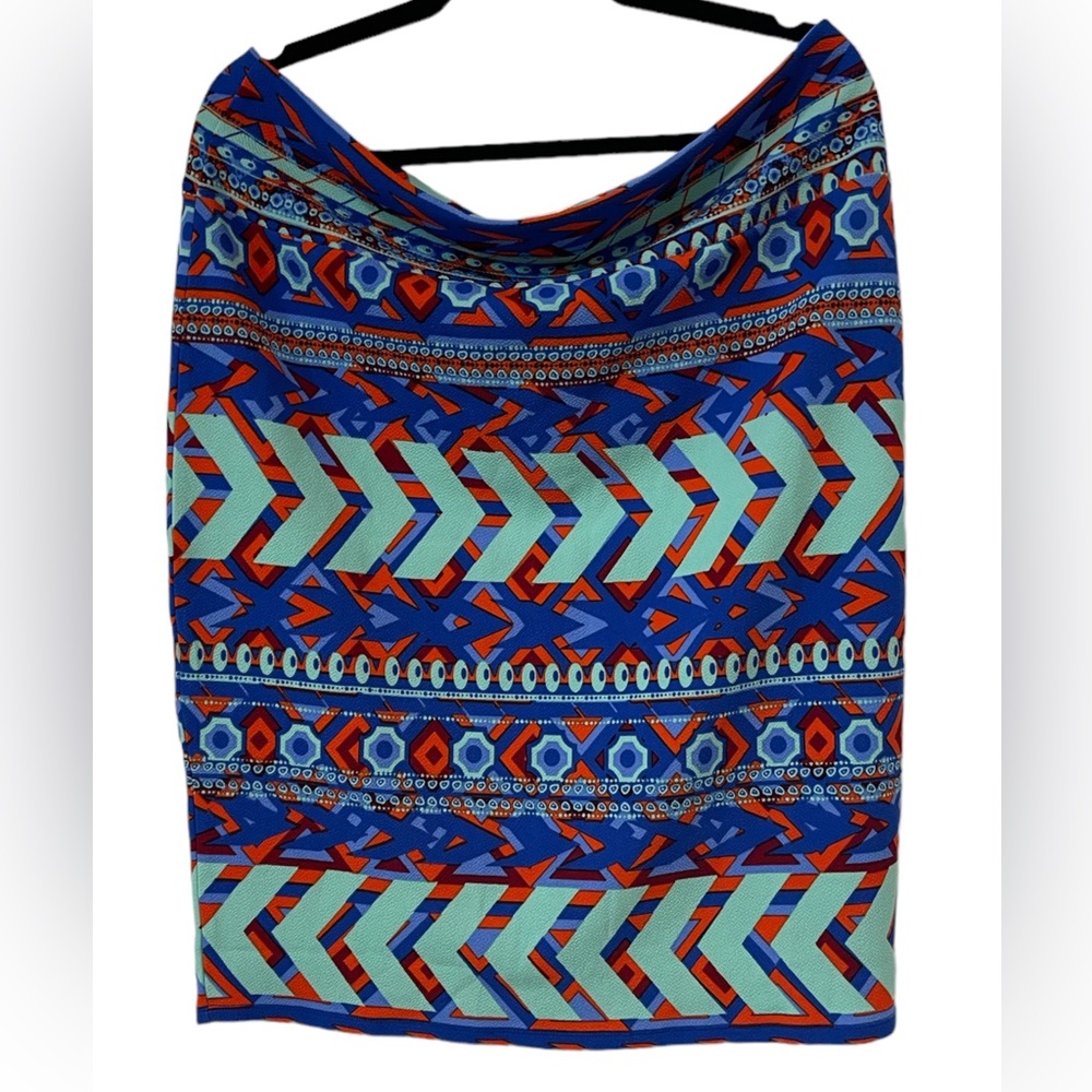 NWT Lularoe plus size Cassie skirt 3x. Stretchy tube skirt. sk0005